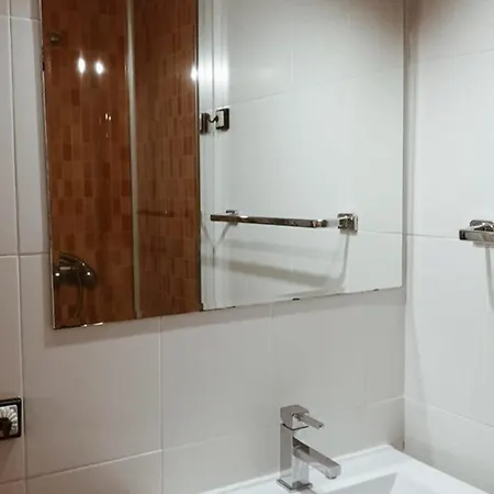 T2 Avec Piscine, 4 Pers, Face Au Lac, - Fr-1-379-103 * Soustons